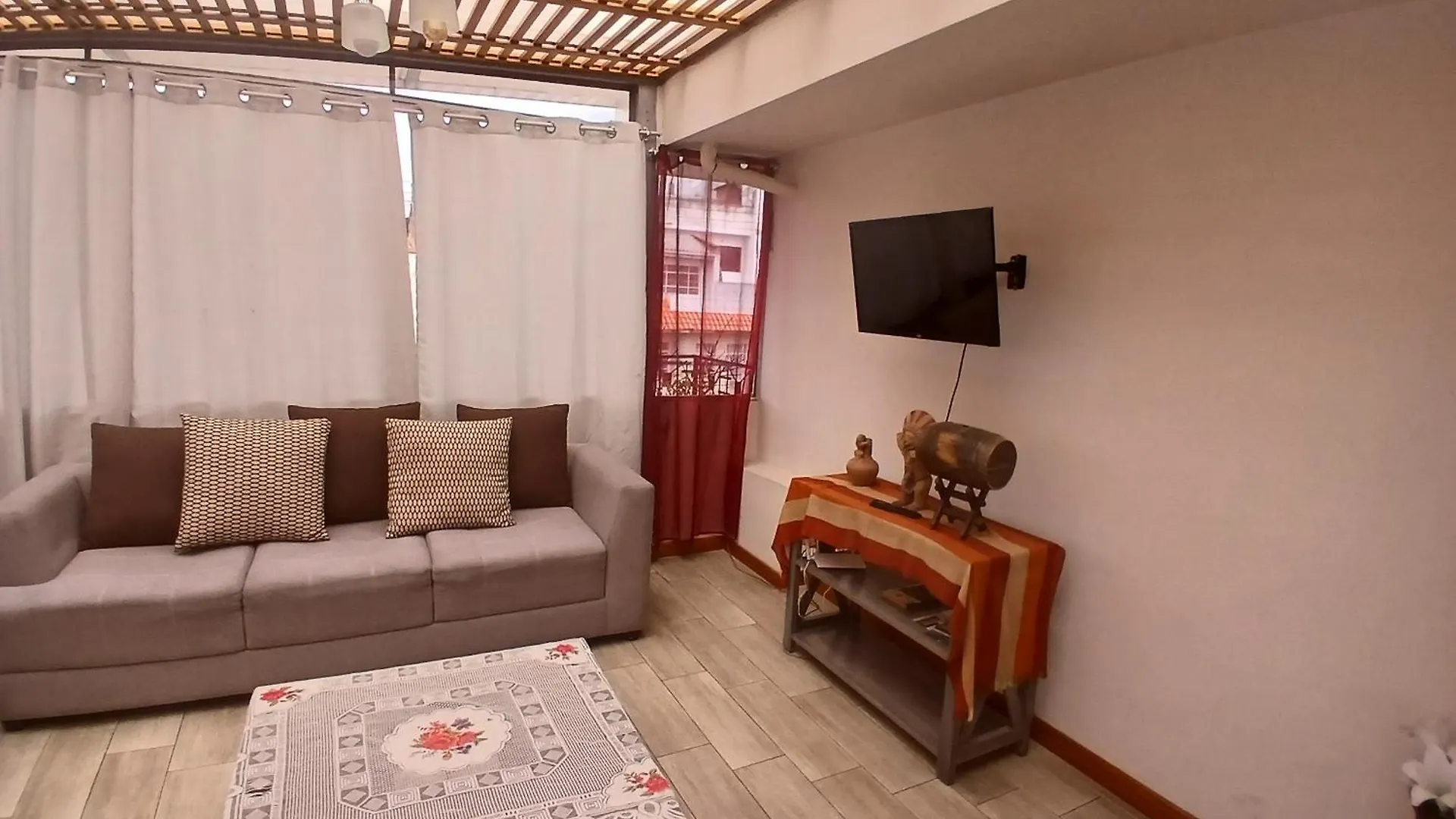 Elegante Suite De 2 Dormitorios Cuenca Apartament